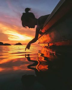 Más allá del material